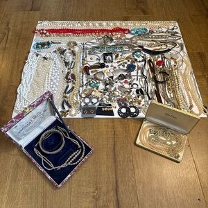 Huge Lot Vintage Assorted Jewelry Some Signed Costume Necklace Bracelet Earrings